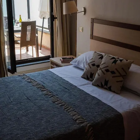 Milomax Hotel 2*