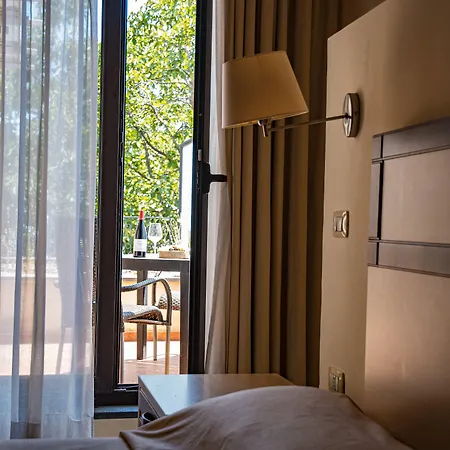 Milomax Hotel 2*