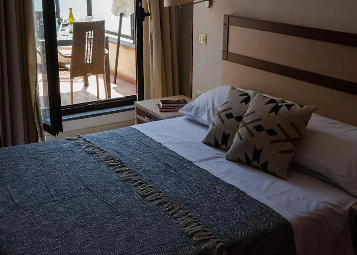 Milomax Отель 2*