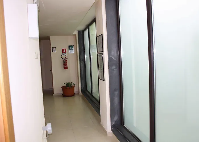 Отель Milomax Мило